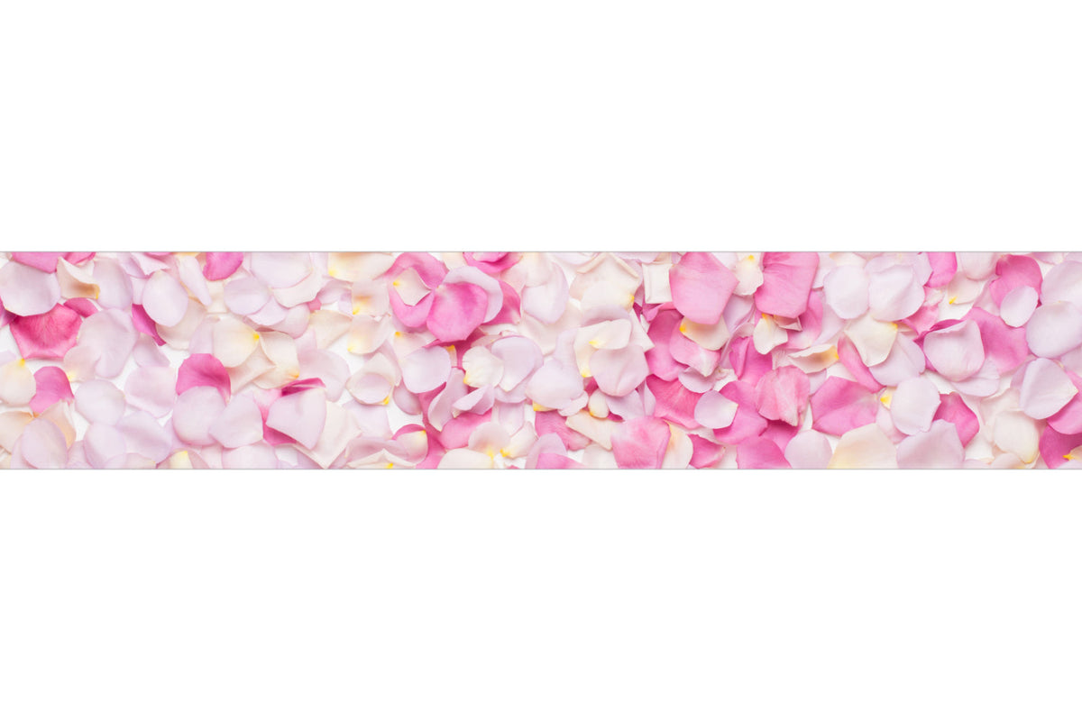 Küchenrückwand Rosenblätter in Rosa & Weiß