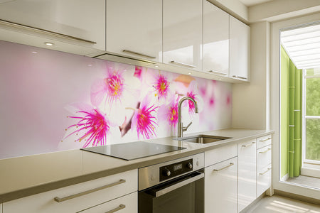 Küchenrückwand mit Kirschblüten