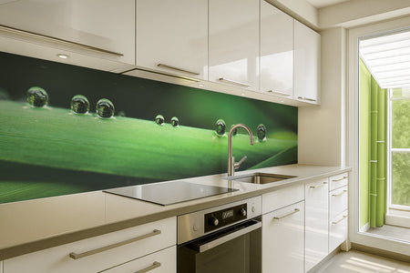 Küchenrückwand Grüne Blätter mit Tautropfen