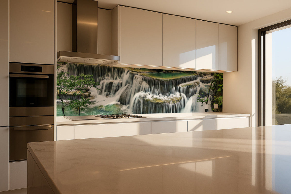 Küchenrückwand Wasserfall im Dschungel