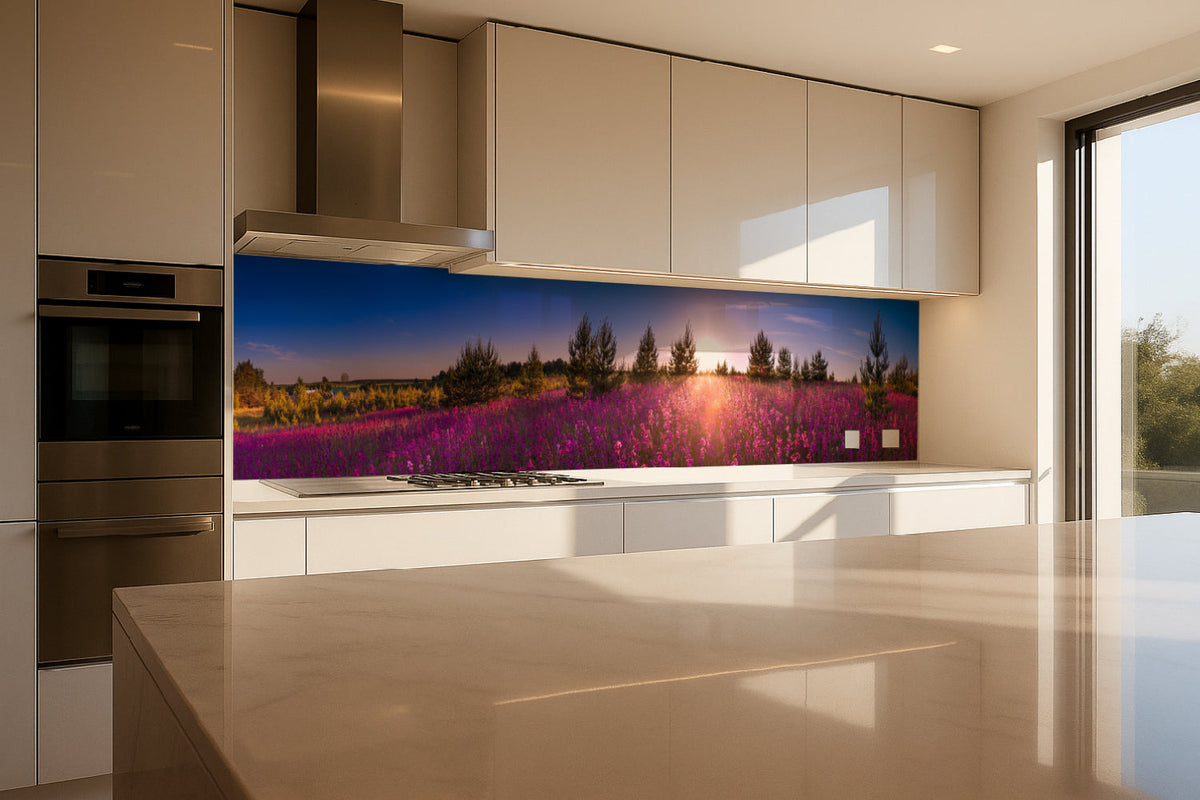 Küchenrückwand Blumenwiese im Sonnenuntergang