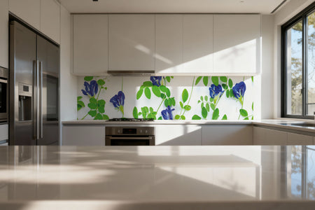 Design Küchenrückwand mit Blütenmotiv