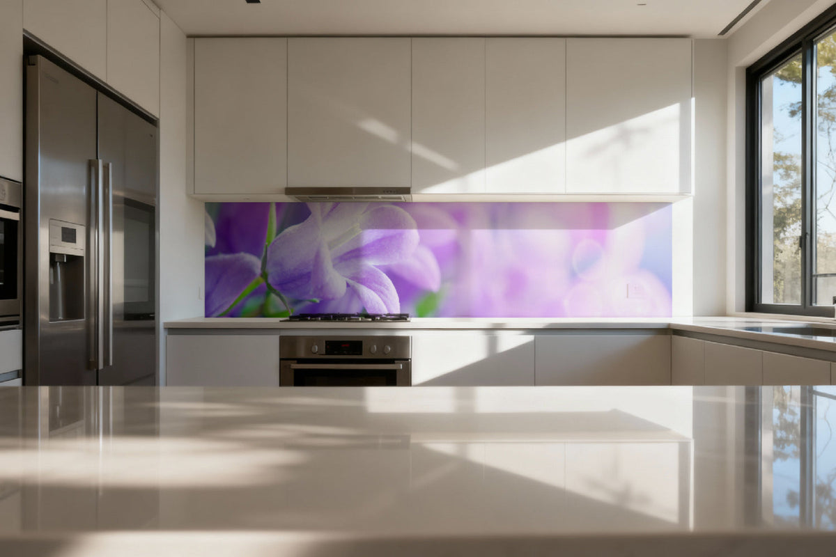 Küchenrückwand Frühlingsblüten Lila