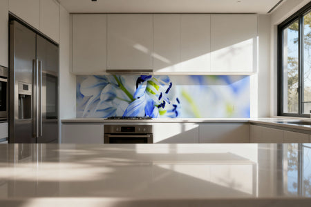 Küchenrückwand mit Blütenmotiv