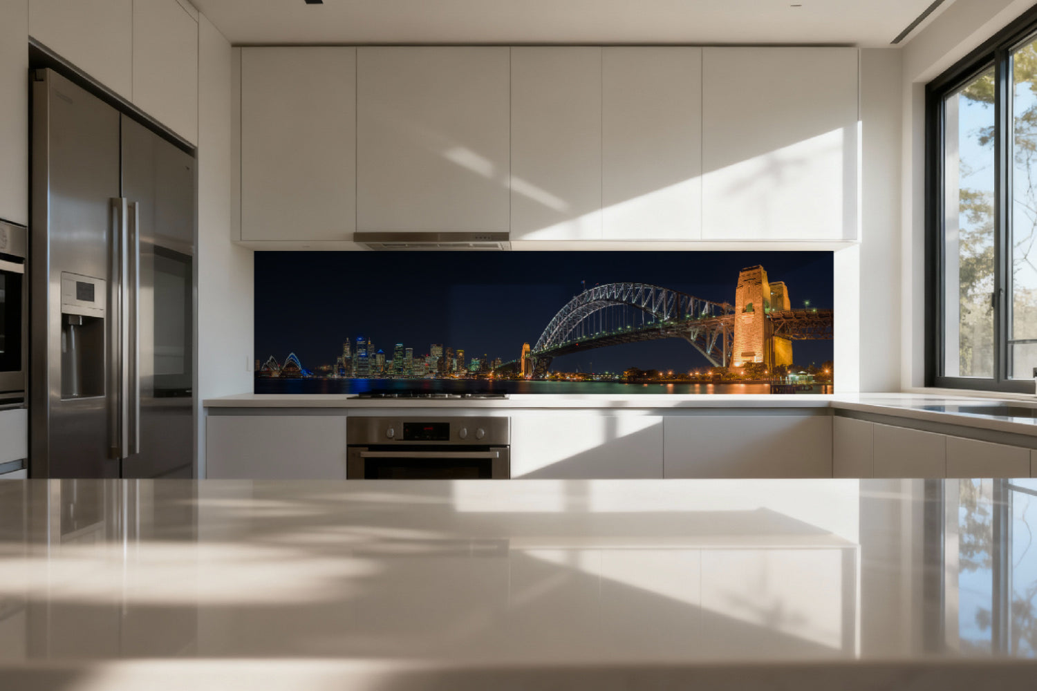 Küchenrückwand Beleuchtete Brücke bei Nacht