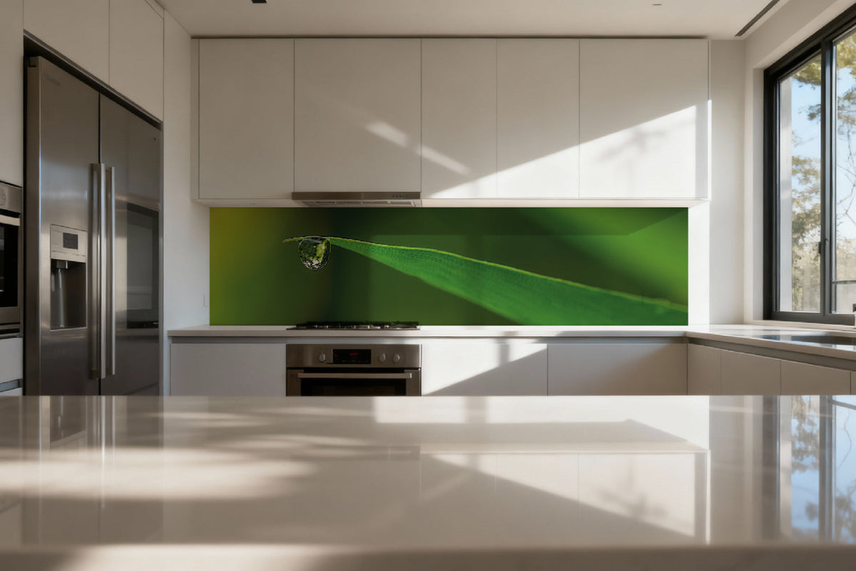 Küchenrückwand Wassertropfen auf Blatt