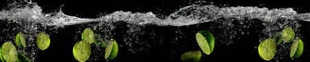 Küchenrückwand Limetten im Wasser