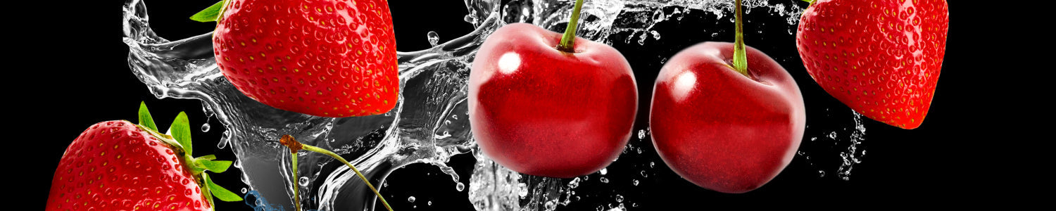 Küchenrückwand mit Erdbeeren und Kirschen