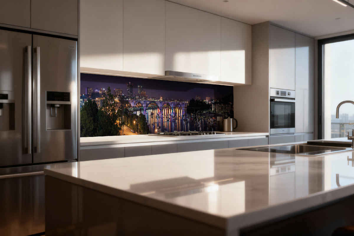 Küchenrückwand Skyline am Flussufer