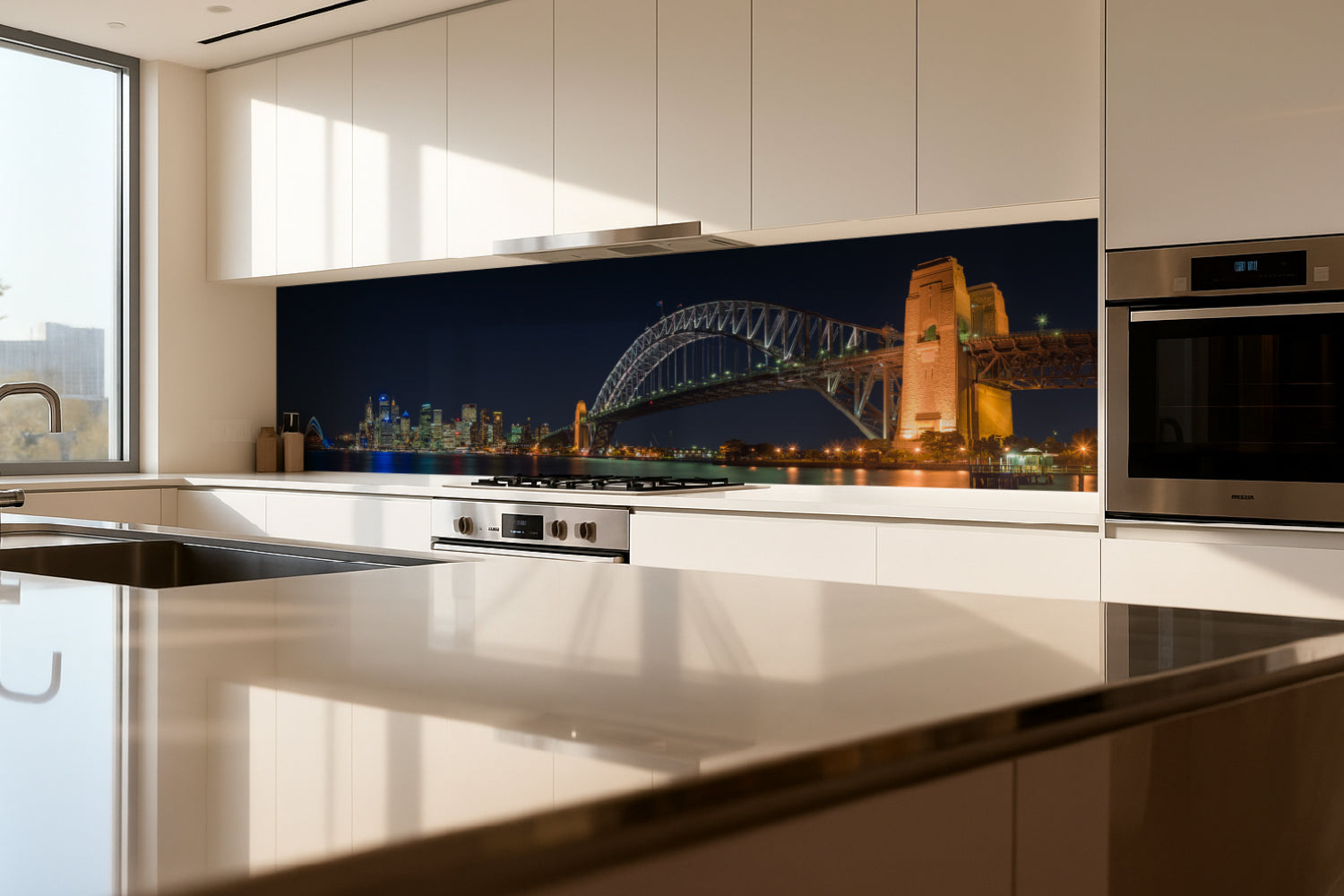 Küchenrückwand Beleuchtete Brücke bei Nacht