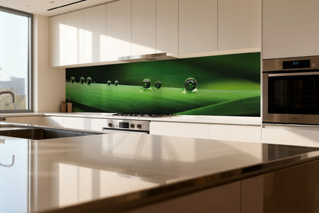 Küchenrückwand Grüne Blätter mit Tautropfen