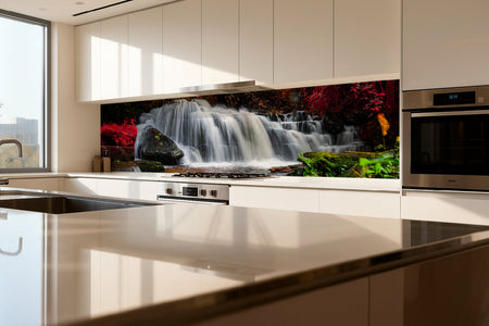 Küchenrückwand Wasserfall im Herbstwald