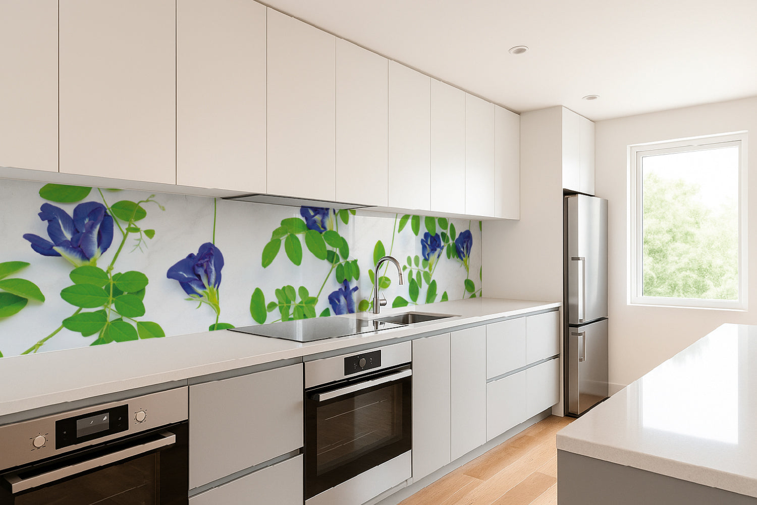 Design Küchenrückwand mit Blütenmotiv