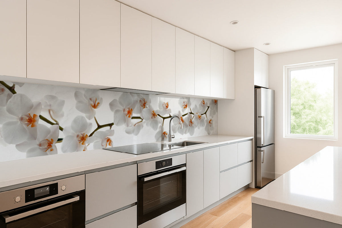 Küchenrückwand Weiße Orchideenblüten