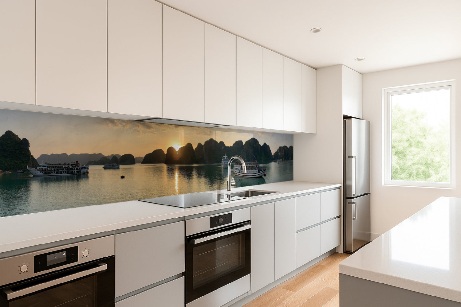 Küchenrückwand Panorama mit Booten und Felsen