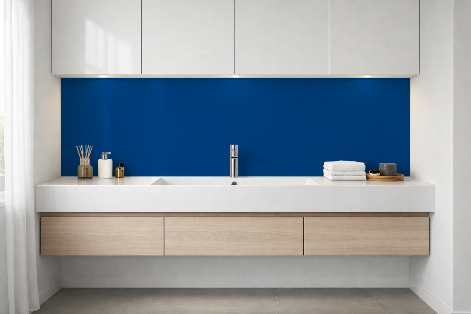 Waschbeckenrückwand Einfarbig RAL 5005 (Signalblau)